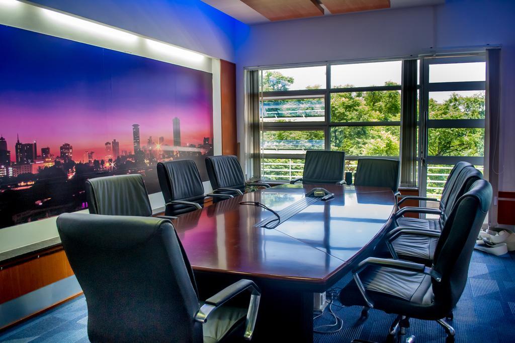Gemsuites Serviced Apartments State House Nairobi Esterno foto
