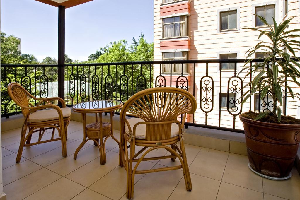Gemsuites Serviced Apartments State House Nairobi Esterno foto